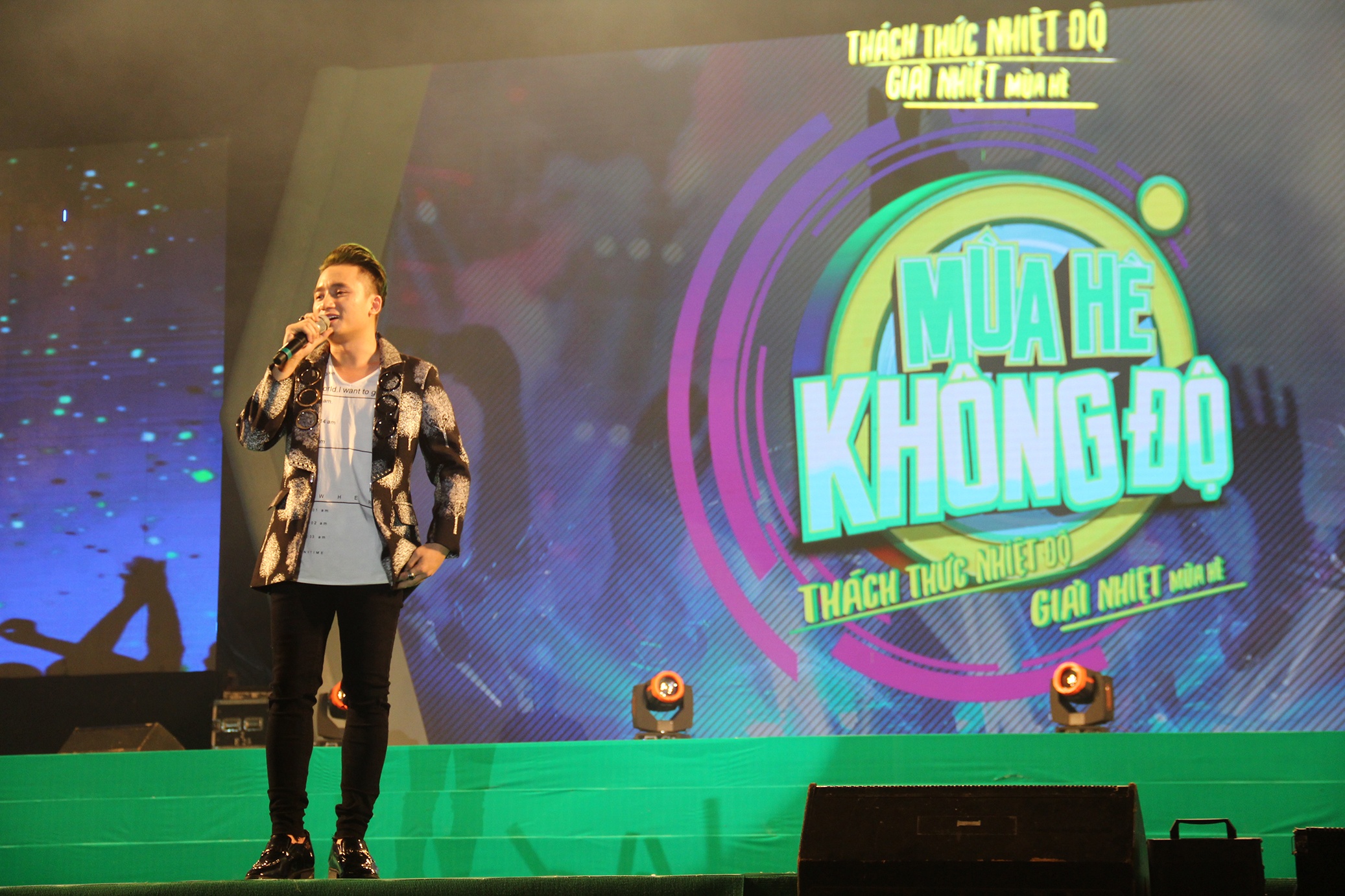 Giai nhiet mua he,  Son Tung M-TP,  Mua he khong do anh 12