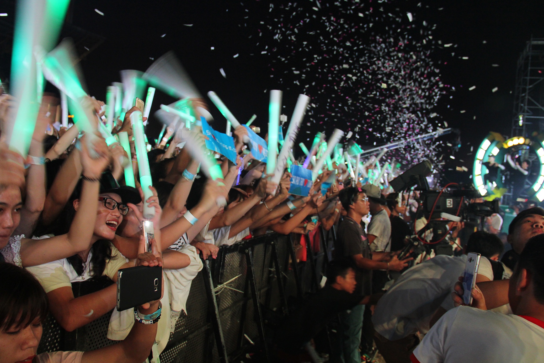 Giai nhiet mua he,  Son Tung M-TP,  Mua he khong do anh 7