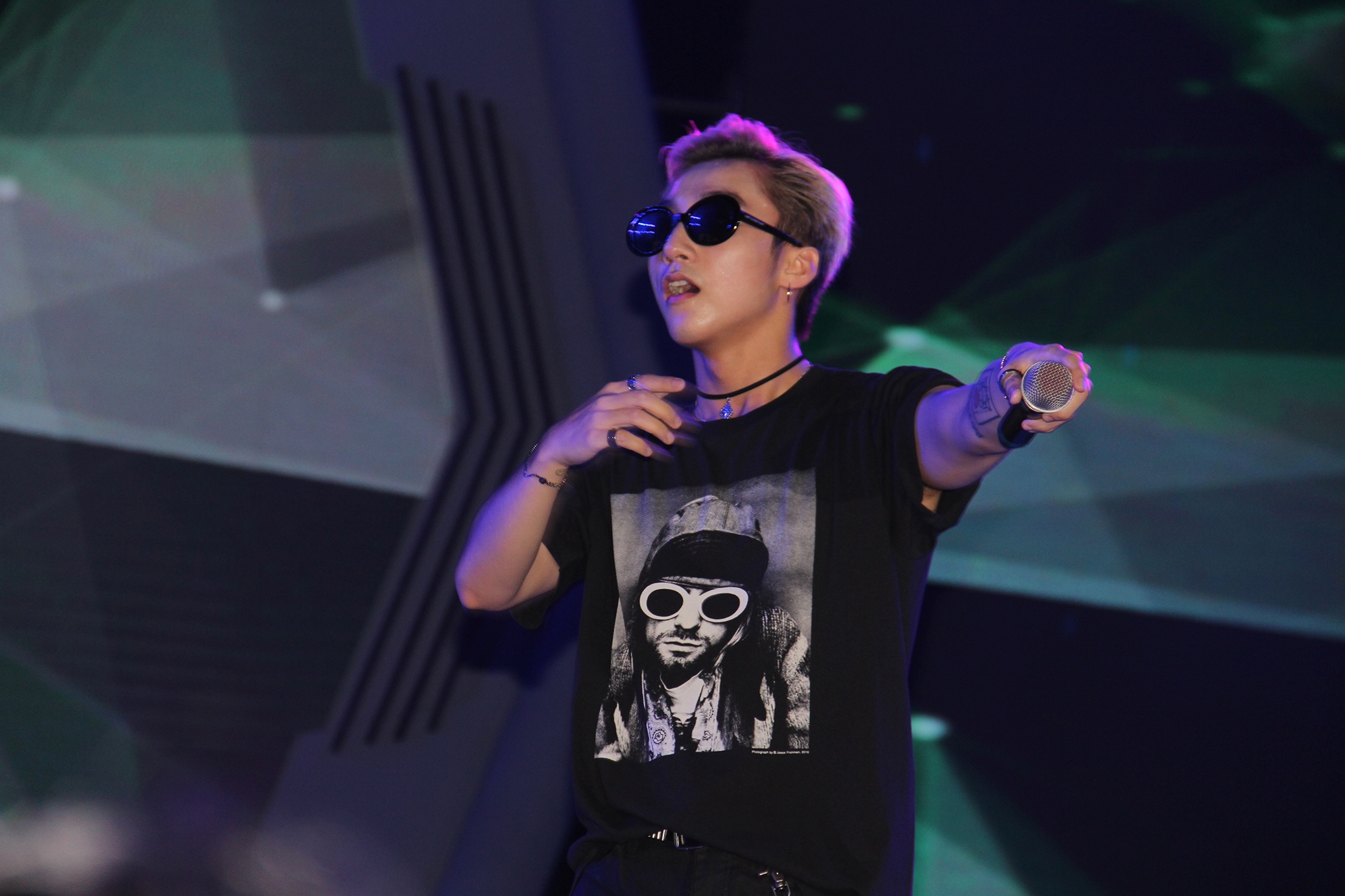 Fan co vu Son Tung M-TP trong gala 'Giai nhiet mua he' hinh anh