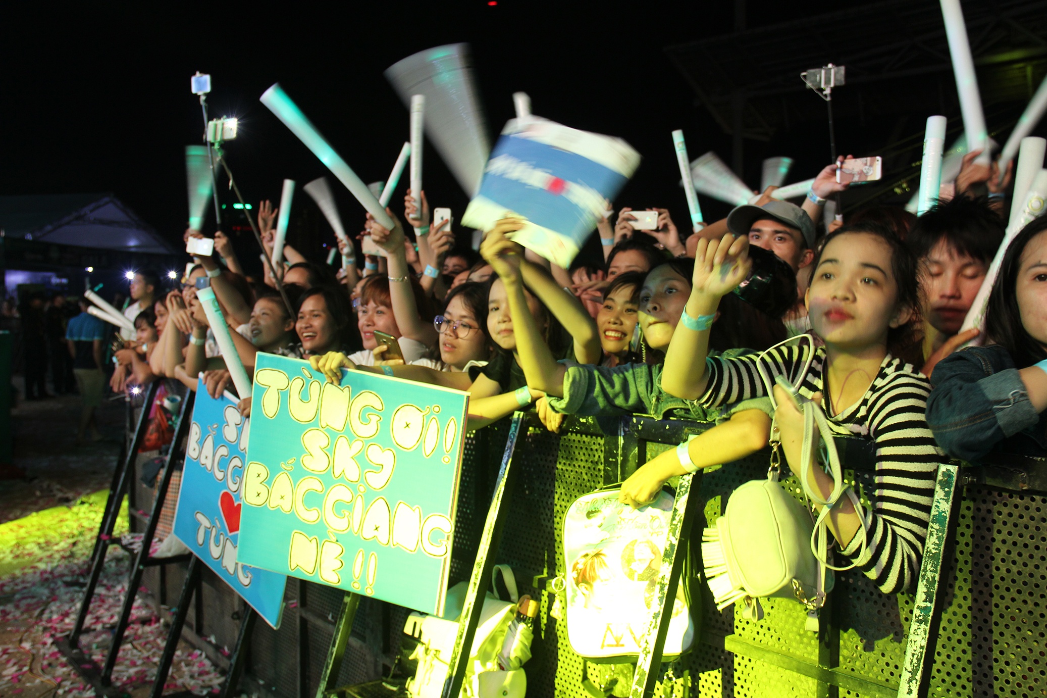 Giai nhiet mua he,  Son Tung M-TP,  Mua he khong do anh 6