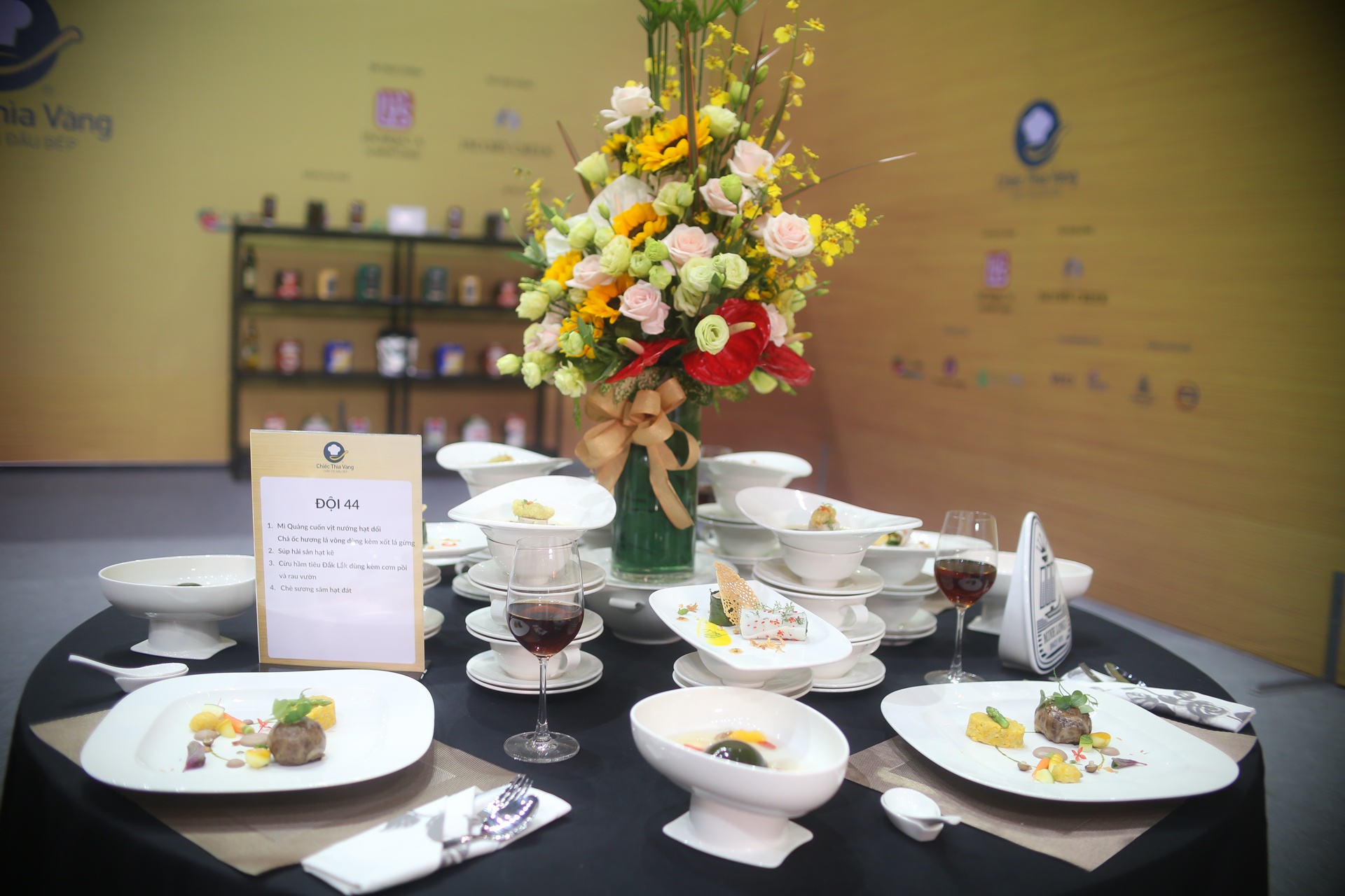 so tuyen mien Trung cuoc thi Chiec thia vang anh 6