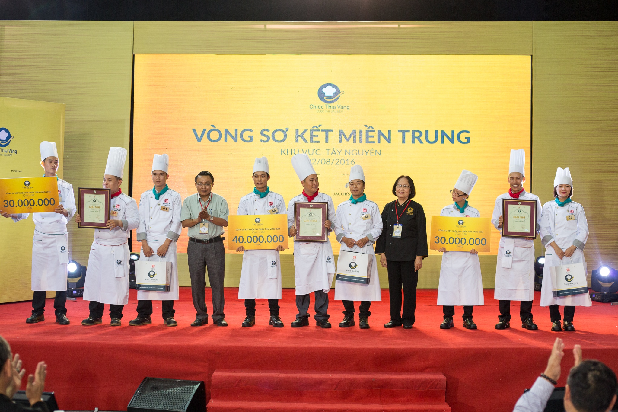 so tuyen mien Trung cuoc thi Chiec thia vang anh 10