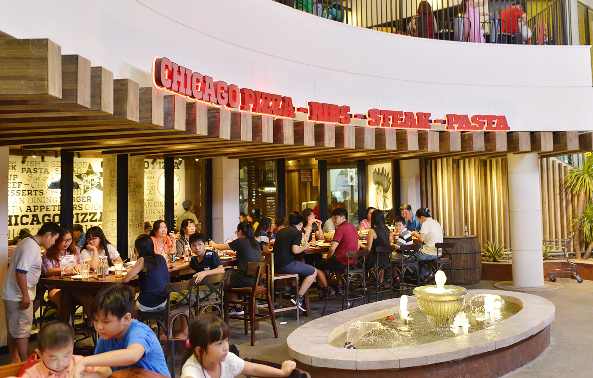 chuoi nha hang Goden gate tai Aeon mall Binh Tan anh 5