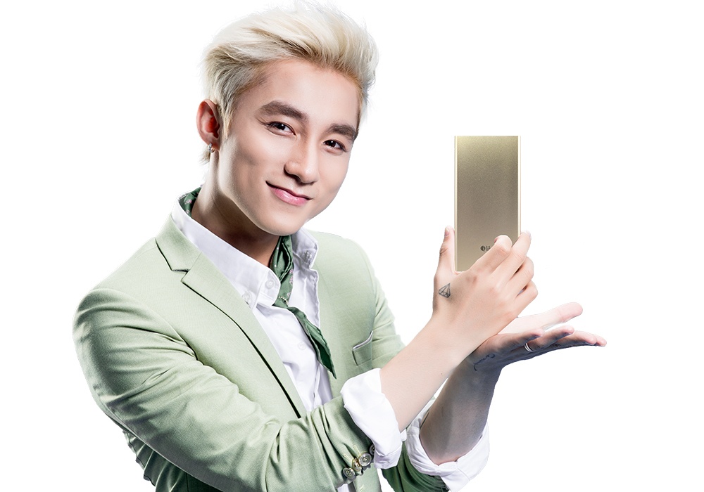 OPPO F1s tặng bộ phụ kiện cho khách đặt hàng trước ảnh 3 OPPO F1s tang bo phu kien cho khach dat hang truoc anh 3