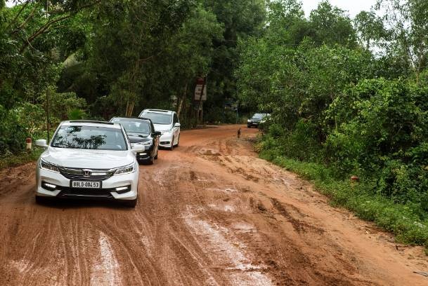 Honda Accord chạy 100 km tiêu hao 6, 3 lít xăng ảnh 1 Honda Accord chay 100 km tieu hao 6, 3 lit xang anh 1