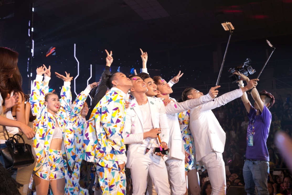 Samsung Galaxy J5 2016 anh 8