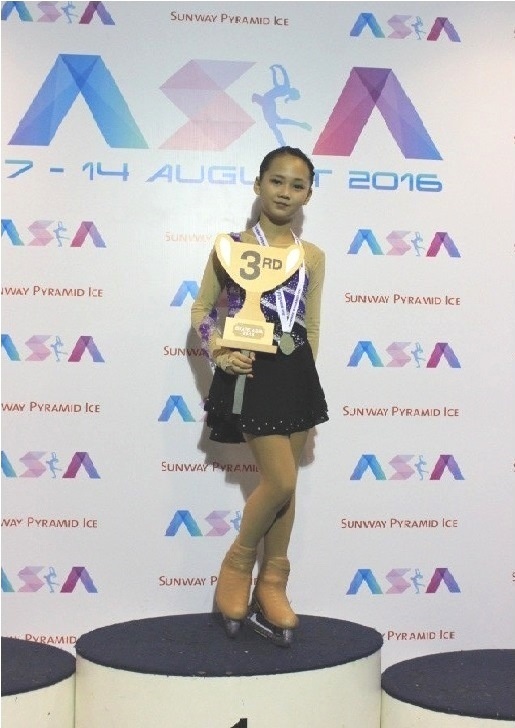 Vinpearl Land Ice Rink gianh HCV truot bang anh 3