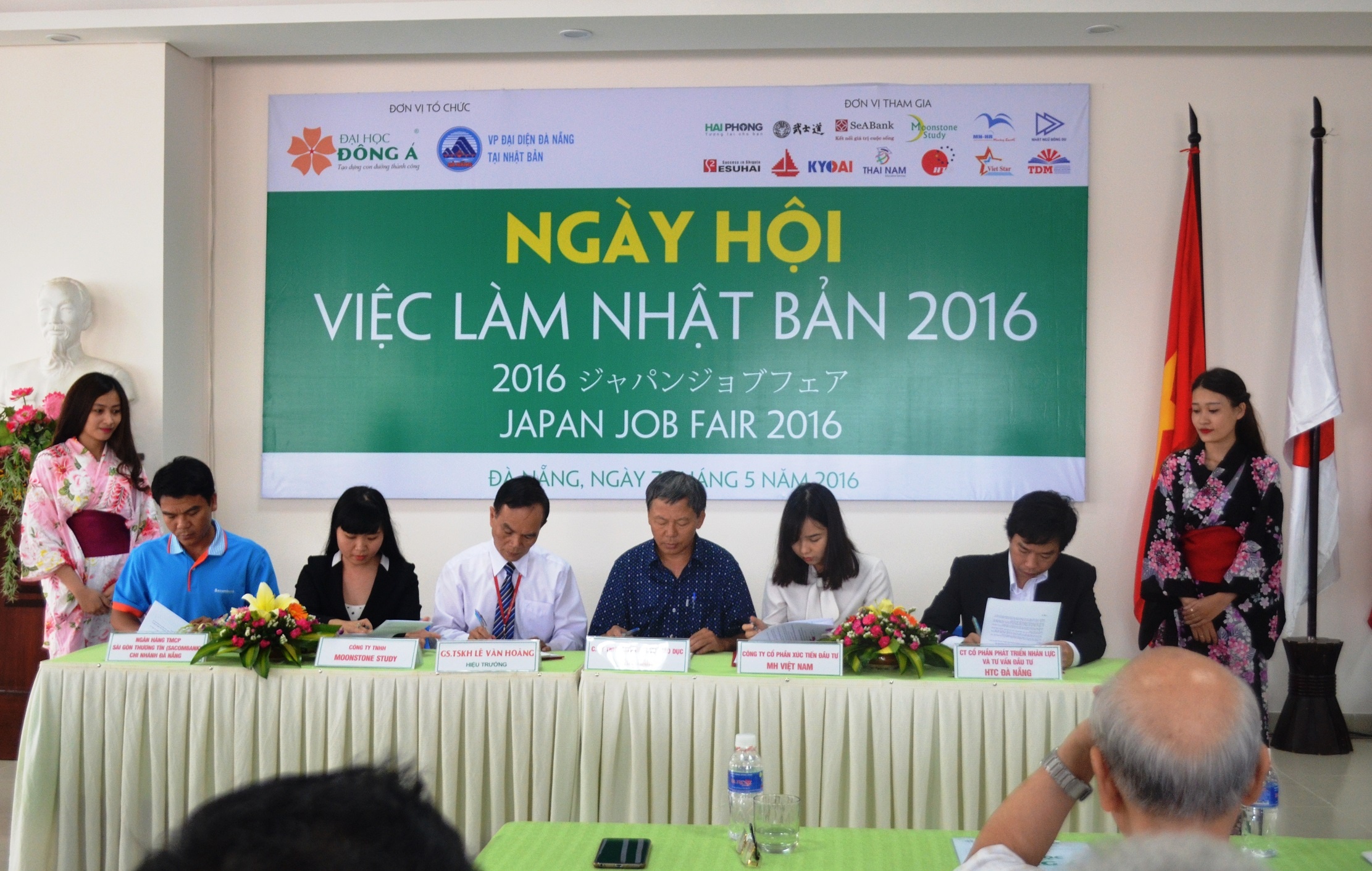 khoa Xay dung - Kien truc DH Dong A anh 2