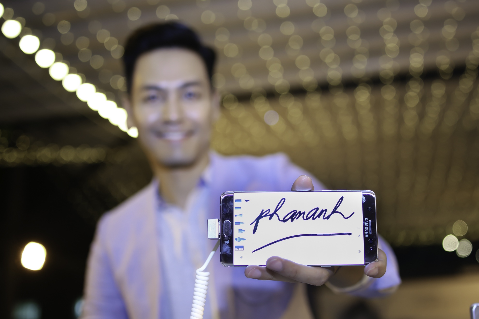 Hoang Thuy Linh va Trang Khieu do ve goi cam anh 9