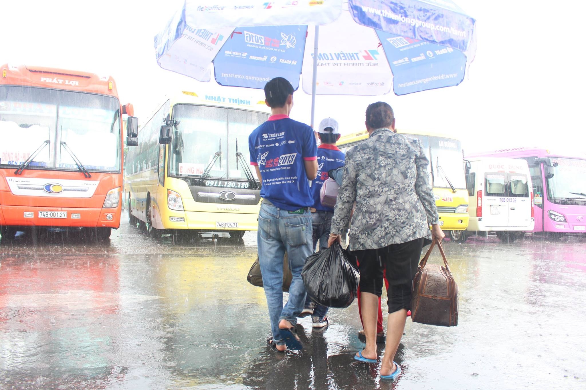 ap doan Thien Long dong hanh Tiep suc mua thi anh 8