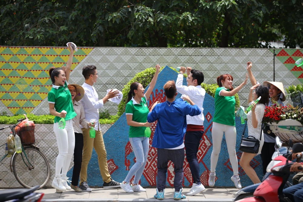 Vi mot Viet Nam toa sang anh 3