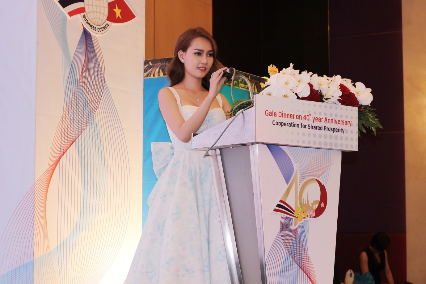 Luxury girl đạt thương hiệu đẳng cấp quốc tế ảnh 1 Luxury girl dat thuong hieu dang cap quoc te anh 1