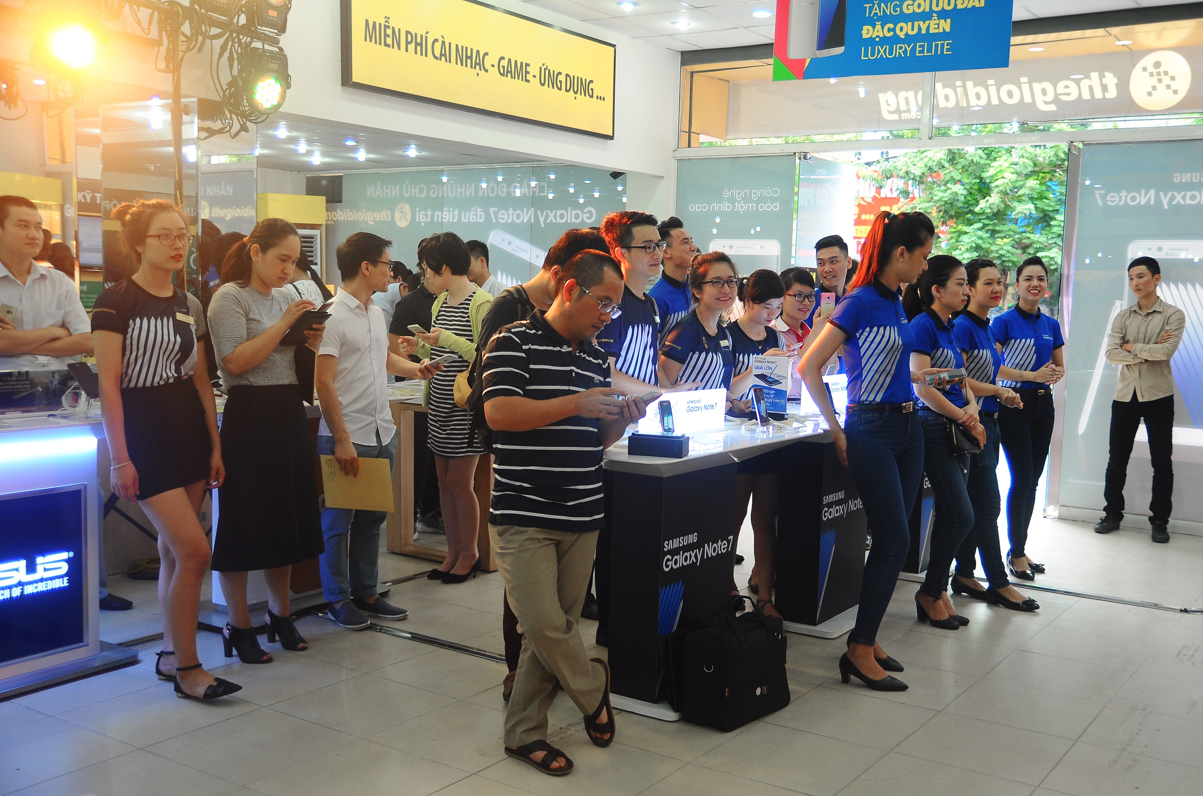 Mo ban Galaxy Note 7 anh 2