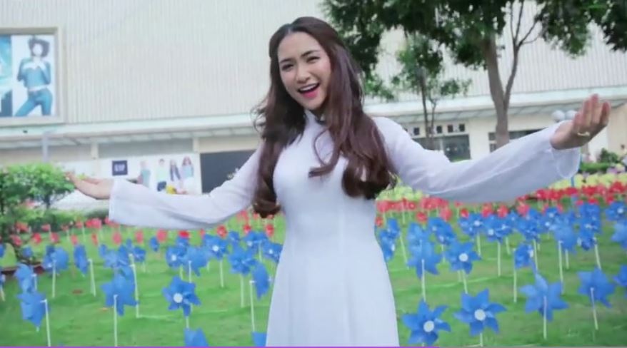 Kyo York, Thai Trinh, Hoa Minzy hoi ngo trong MV moi hinh anh