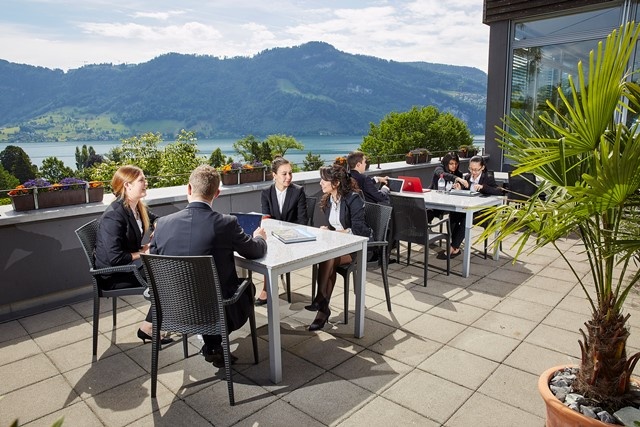 hội thảo du học ngành quản trị du lịch khách sạn ảnh 2 hoi thao du hoc nganh quan tri du lich khach san anh 2