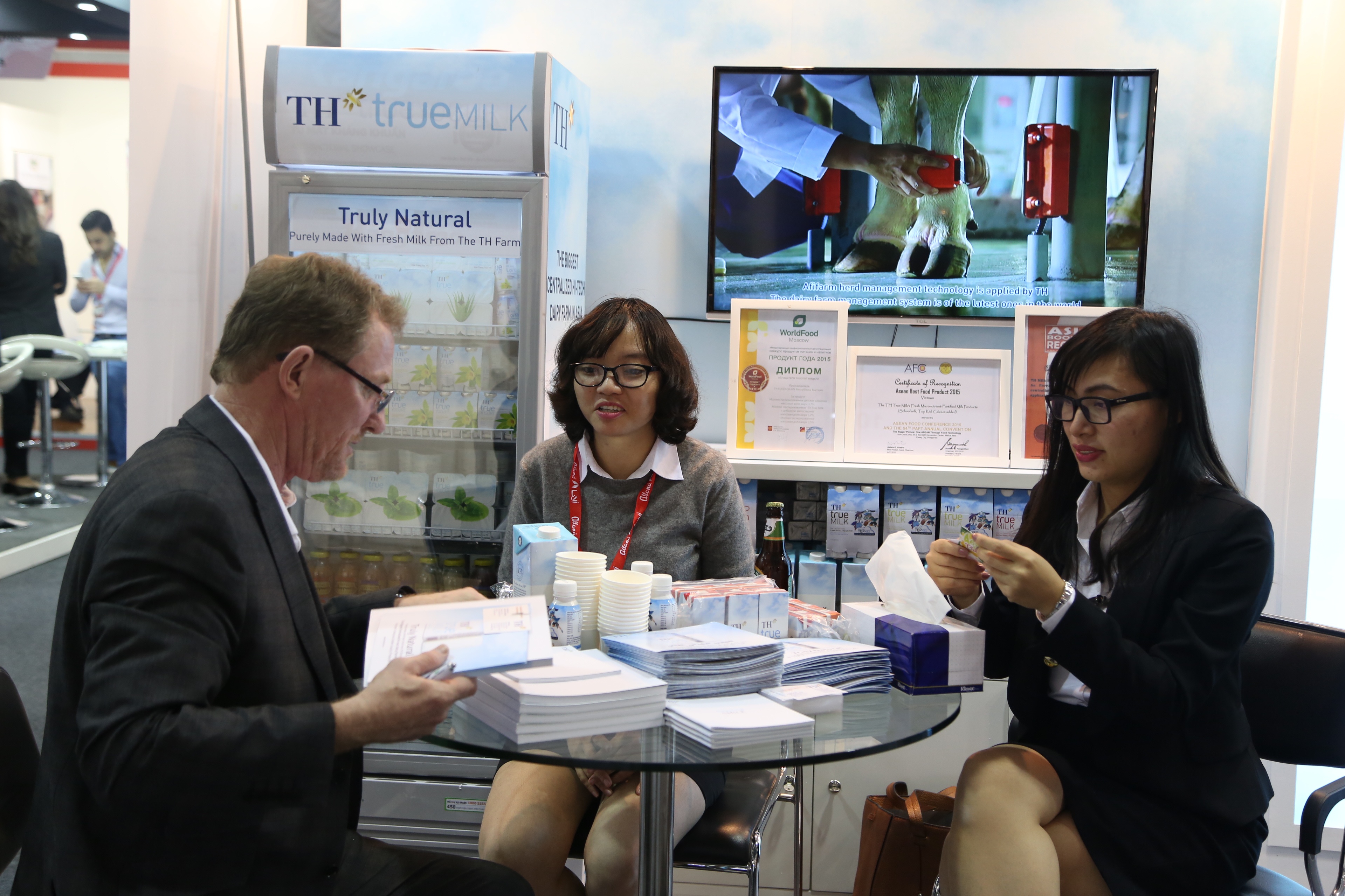 TH True Milk,  sua,  Gulfood 2016 anh 3