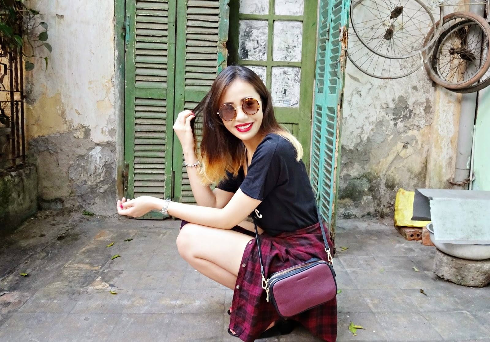 Beauty blogger cung tung kho so vi mun hinh anh