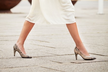 Nhung mau giay len ngoi trong mua thu dong nam nay hinh anh