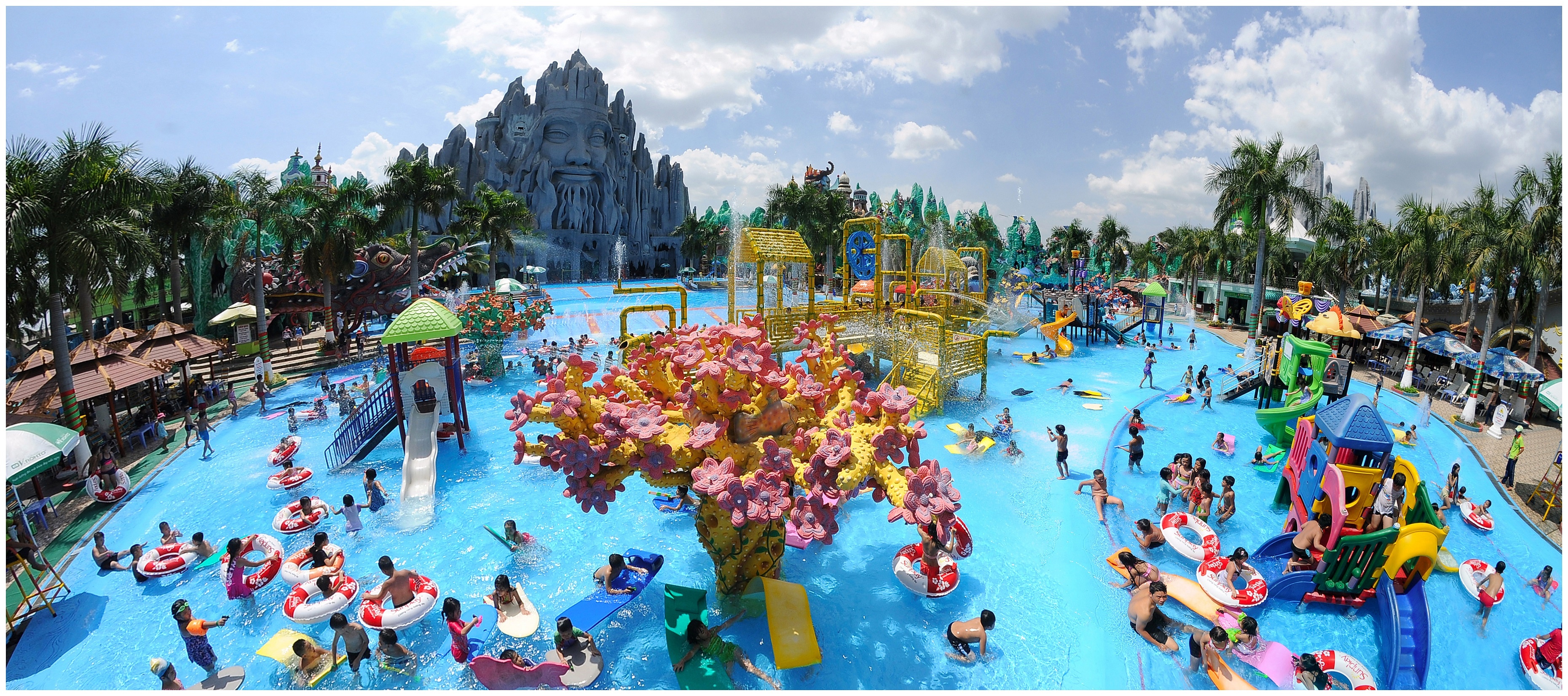 Suoi Tien,  2/9 anh 5