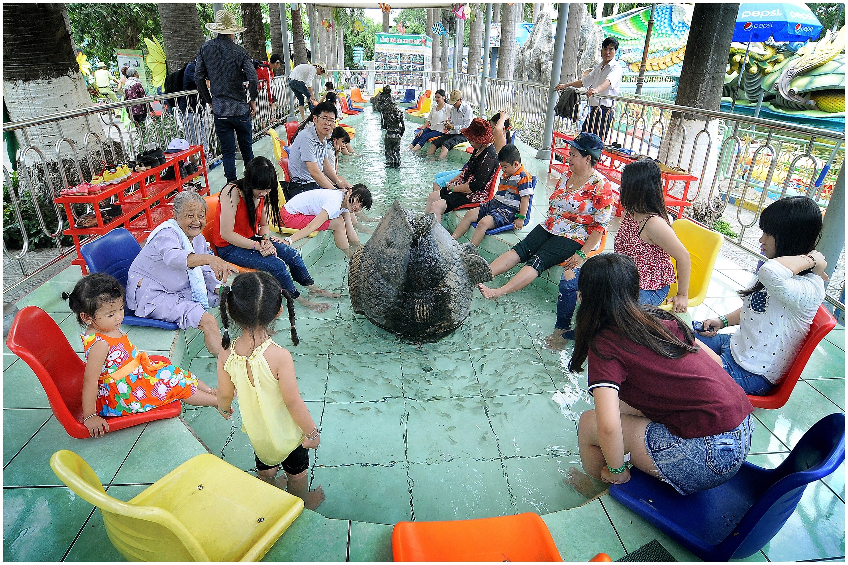 Suoi Tien,  2/9 anh 8