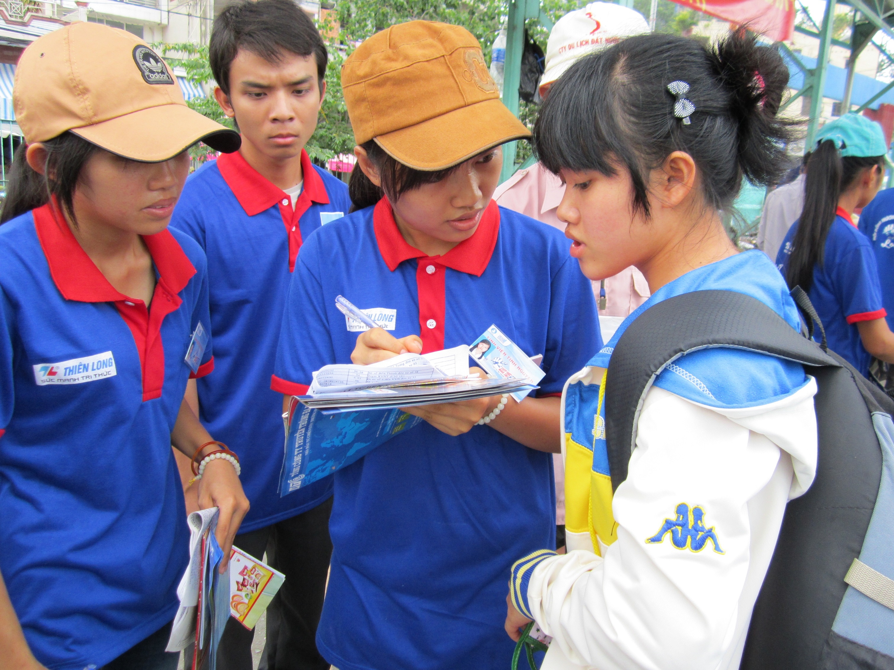 Nhung con so an tuong cua 'Tiep suc mua thi' trong 15 nam hinh anh