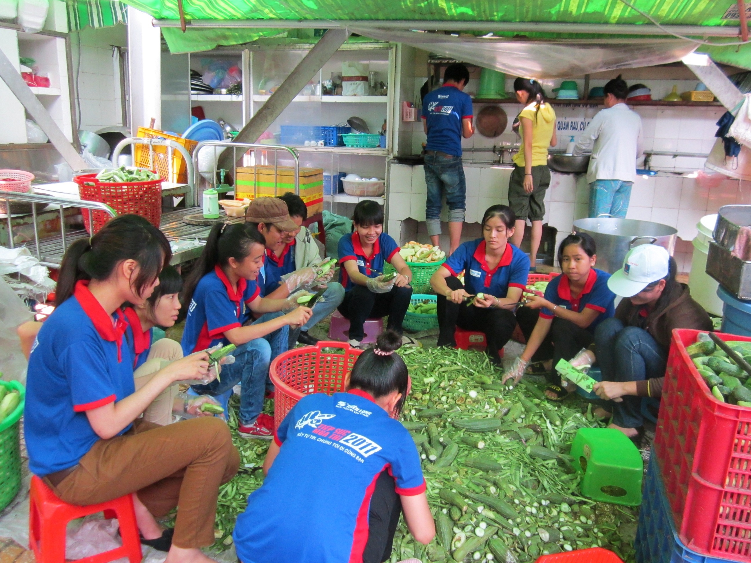 Thien Long,  Tiep suc mua thi anh 3