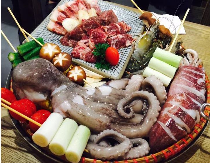 Thuong thuc do nuong duong pho Nhat Ban tai Ha Noi hinh anh