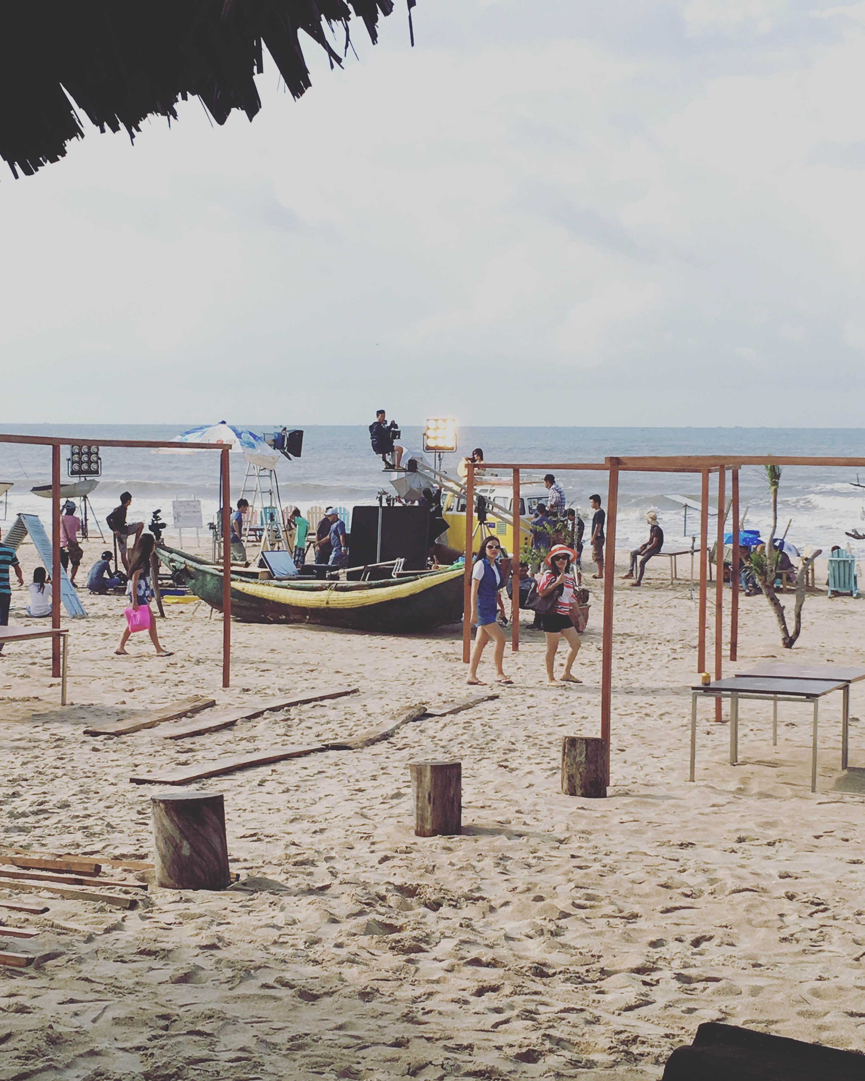 hau truong MV cua Dong Nhi va nhom Hello Yellow anh 5