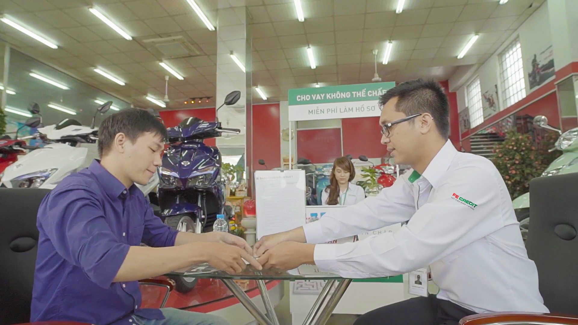 Goi vay mua xe may giam ap luc tai chinh cho sinh vien hinh anh