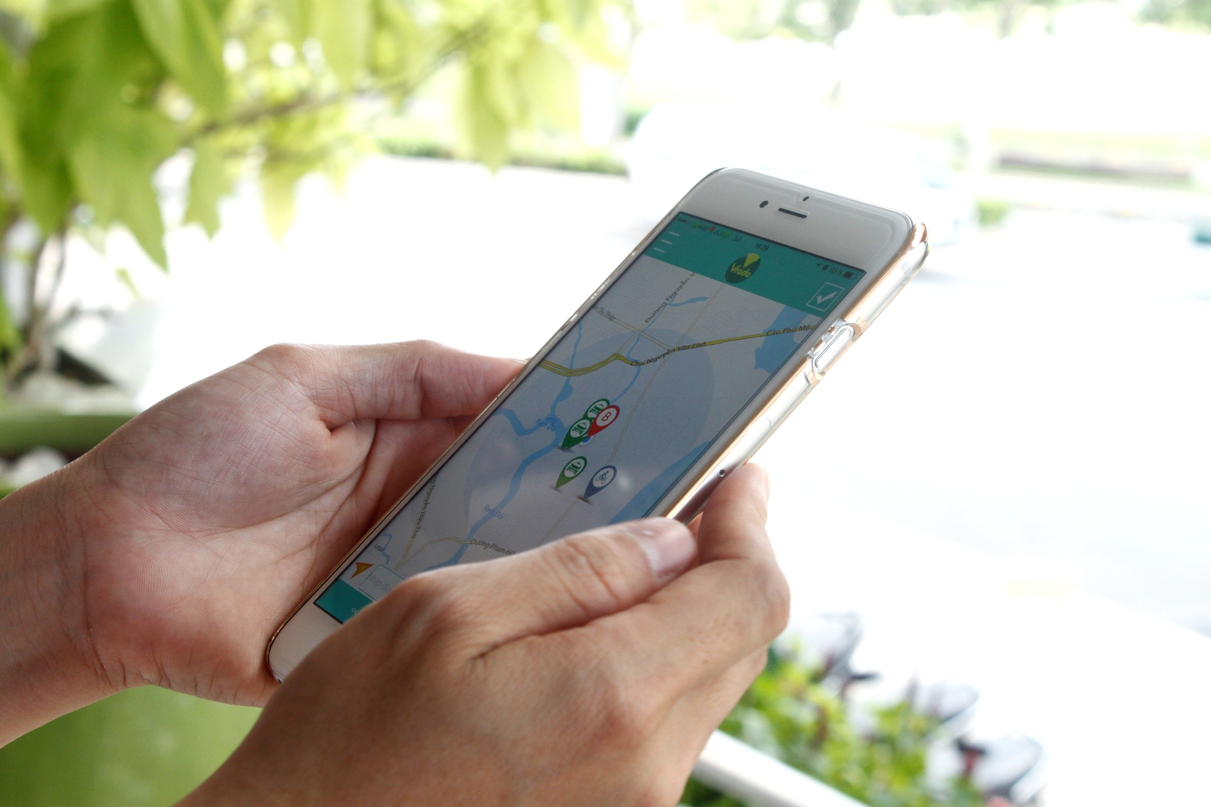 Di taxi bang Vrada, xem phim giuong nam mien phi hinh anh