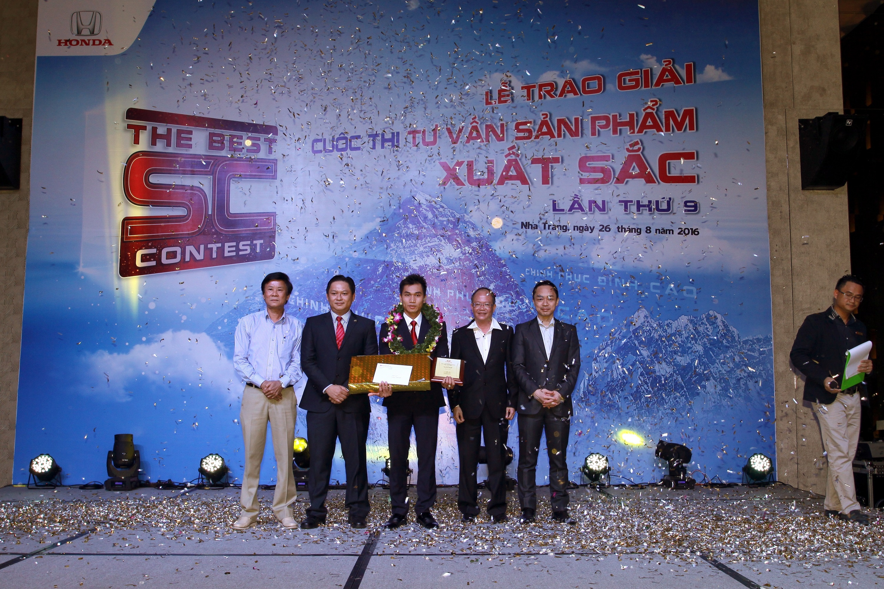 Honda Viet Nam,  Honda Oto,  cuoc thi Tu van san pha anh 4