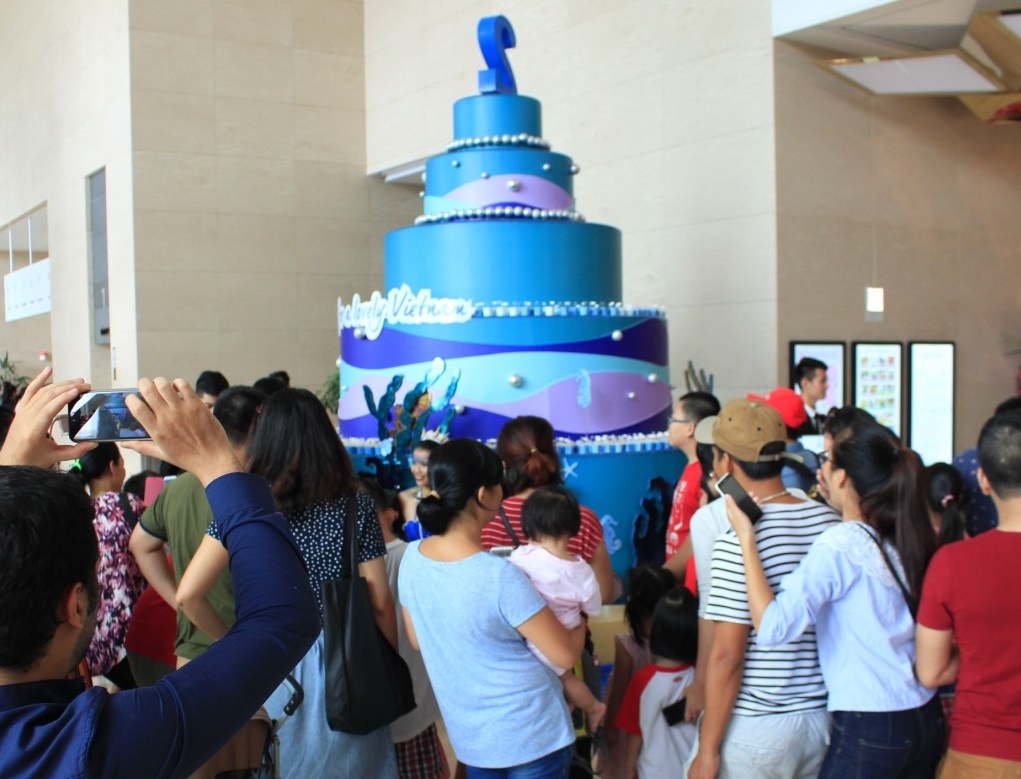 Sinh nhat Lotte Department Store 2 tuoi dien ra soi noi hinh anh