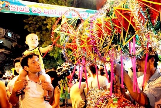 “Đêm hội trung thu ngọt ngào”,  P/s ảnh 3 “Dem hoi trung thu ngot ngao”,  P/s anh 3