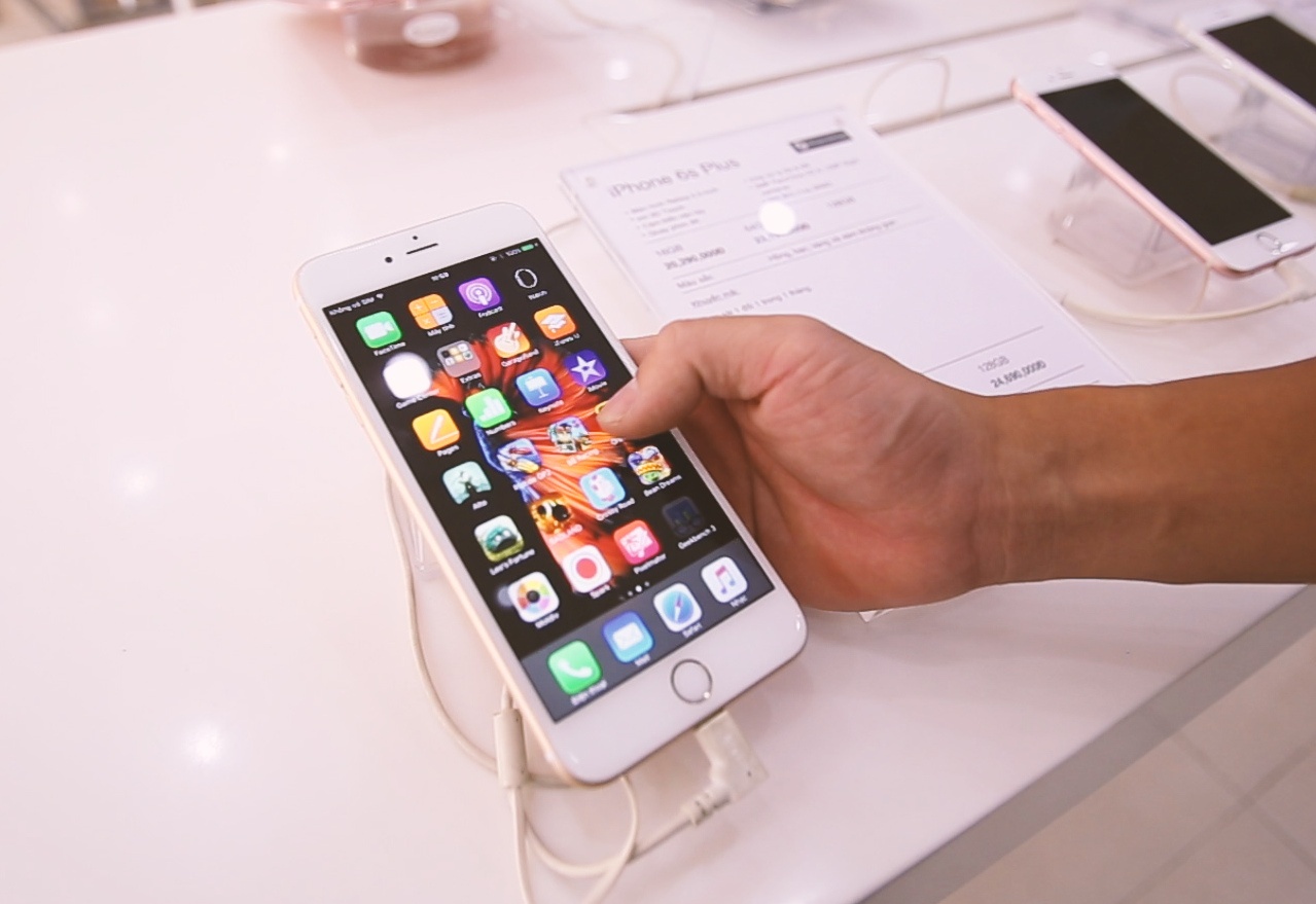 'Doanh thu iPhone 7 ky vong tang 200% o Viet Nam' hinh anh