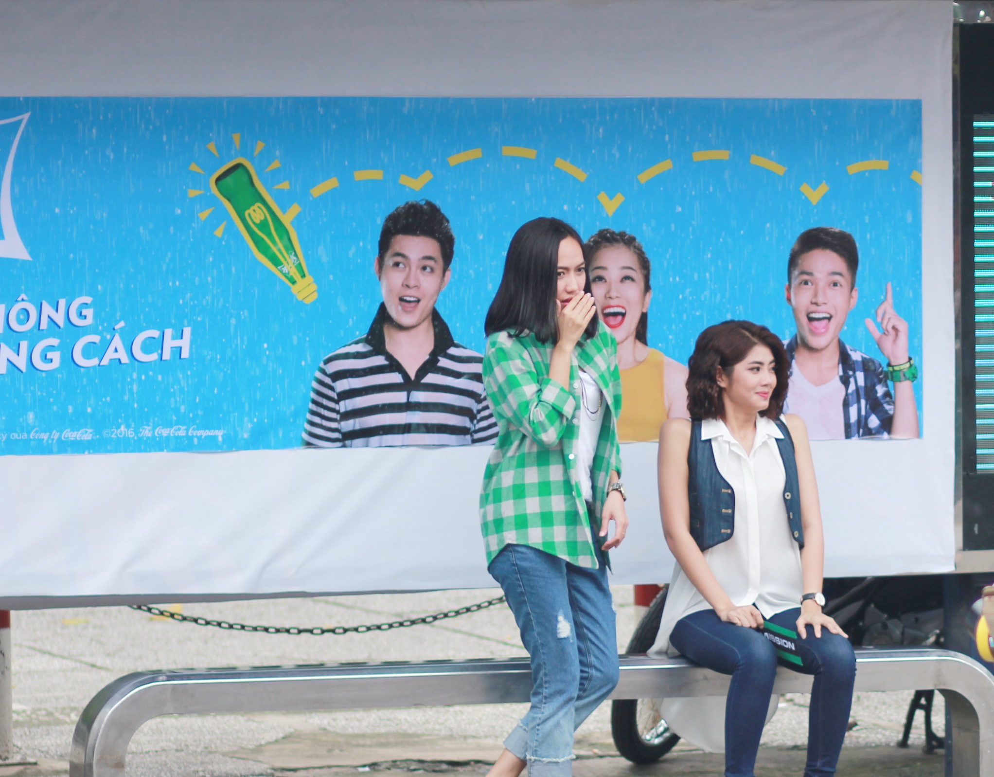 VJ Đàm Phương Linh ngượng ngùng ảnh 1 VJ Dam Phuong Linh nguong ngung anh 1