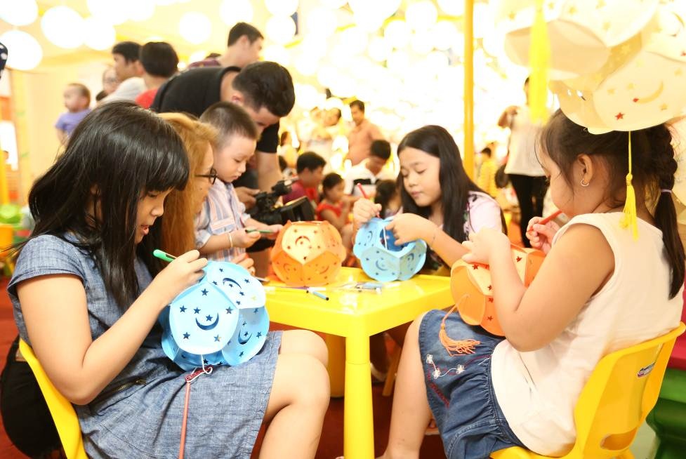 SC VivoCity, “Đến Phố Trăng, vui hội trăng rằm" ảnh 3 SC VivoCity, “Den Pho Trang, vui hoi trang ram" anh 3