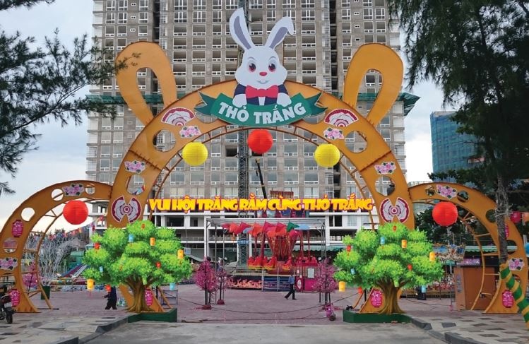 Vui hoi trang ram tai he thong khu vui choi Tho Trang hinh anh