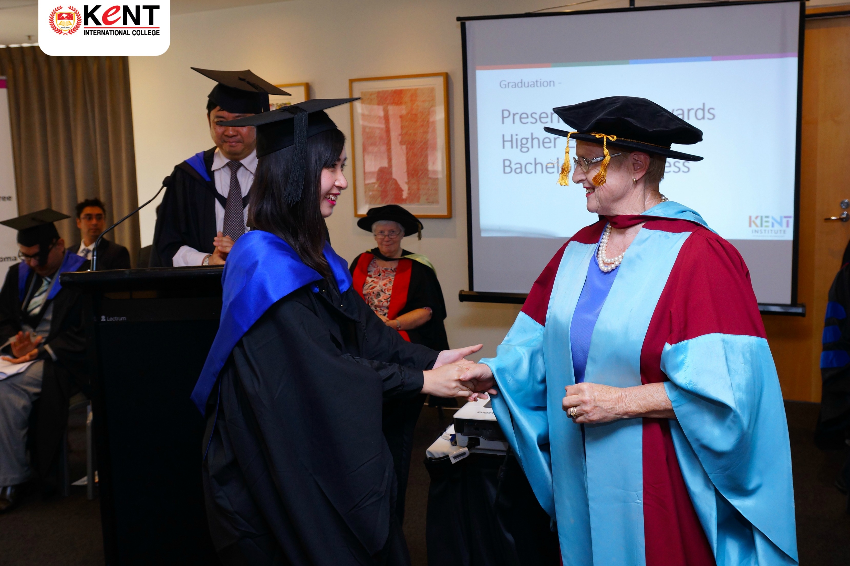 Nhung kho khan cua du hoc sinh Viet tai Australia hinh anh