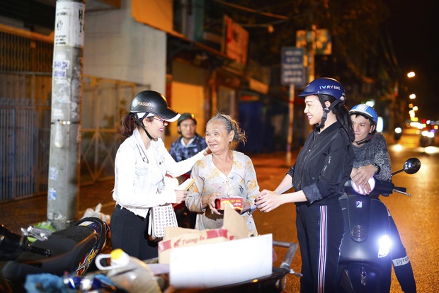 Ngoc Trinh,  Phuong Le,  hoat dong cong dong anh 4