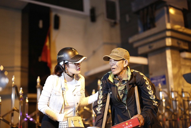 Ngoc Trinh,  Phuong Le,  hoat dong cong dong anh 8