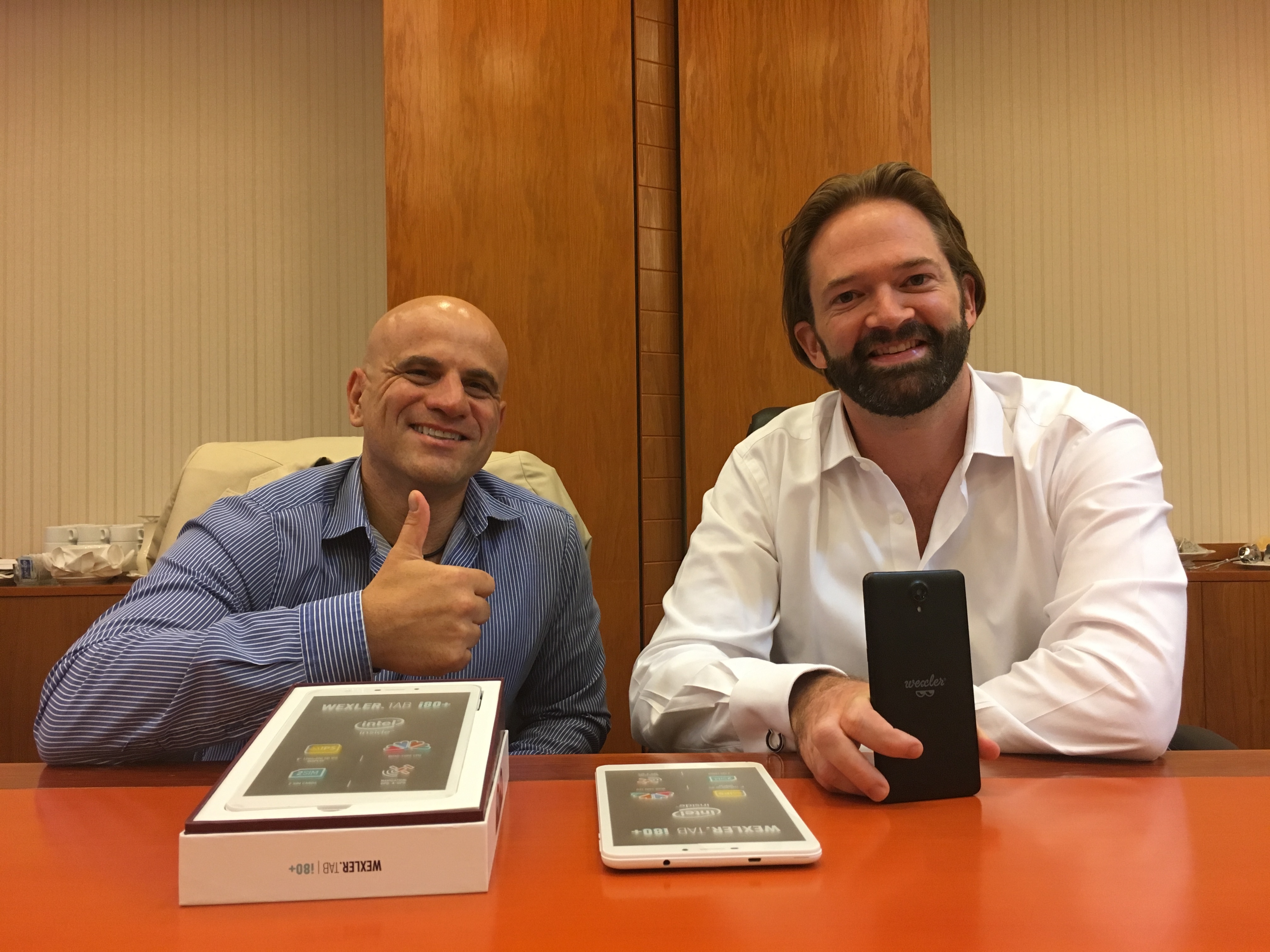 hang dien thoai Wexler anh 3