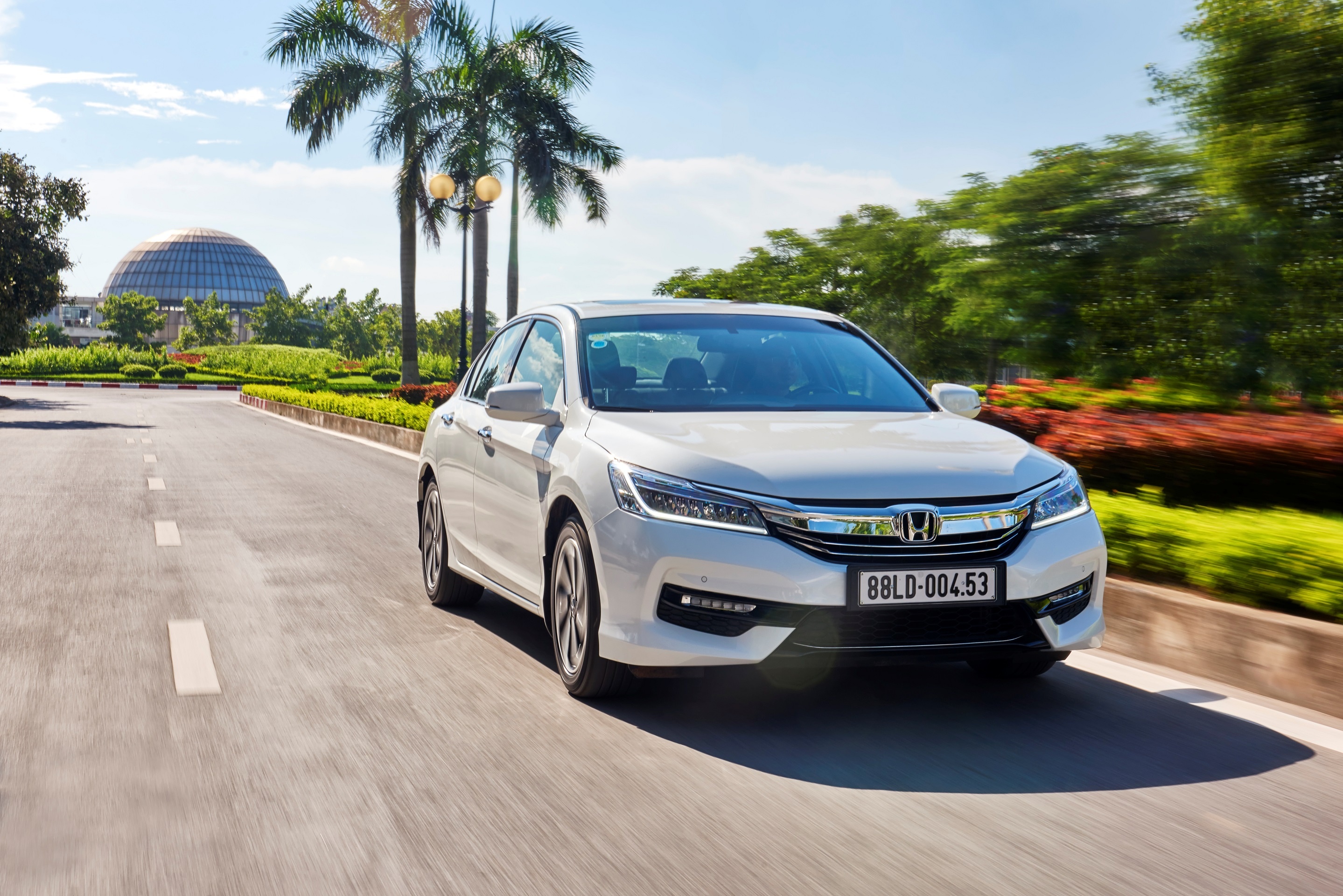 Trai nghiem dang cap voi Honda Accord 2016 va Odyssey moi hinh anh