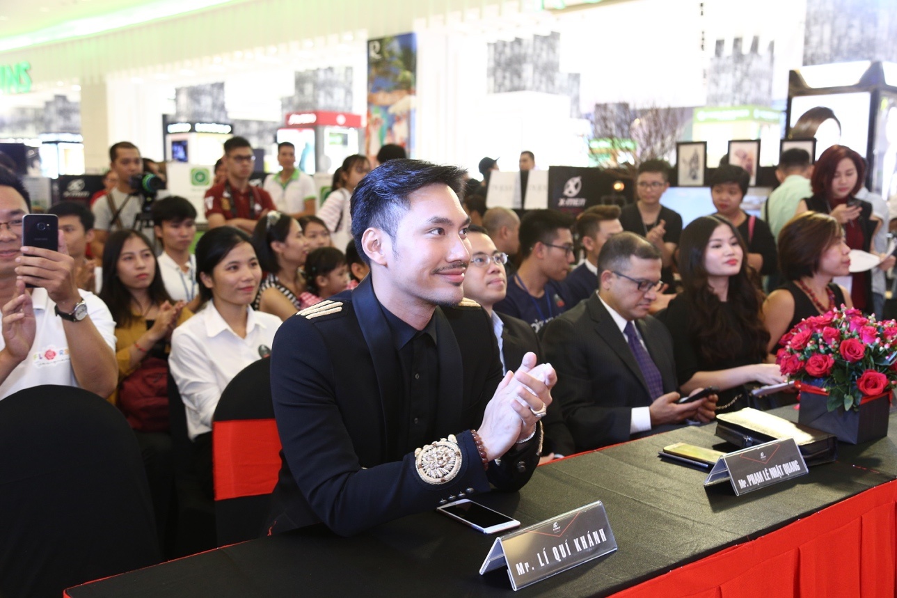 Lý Quý Khánh ảnh 1 Ly Quy Khanh anh 1