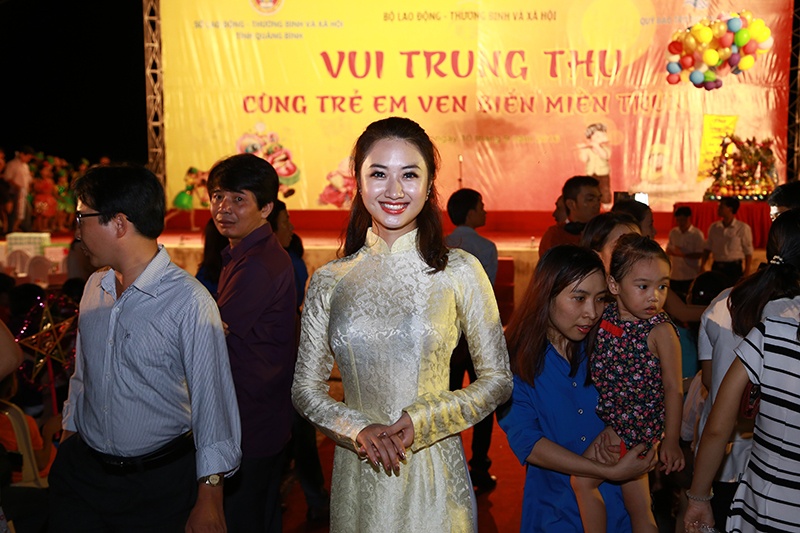 Hoa hậu Thu Ngân ảnh 2 Hoa hau Thu Ngan anh 2