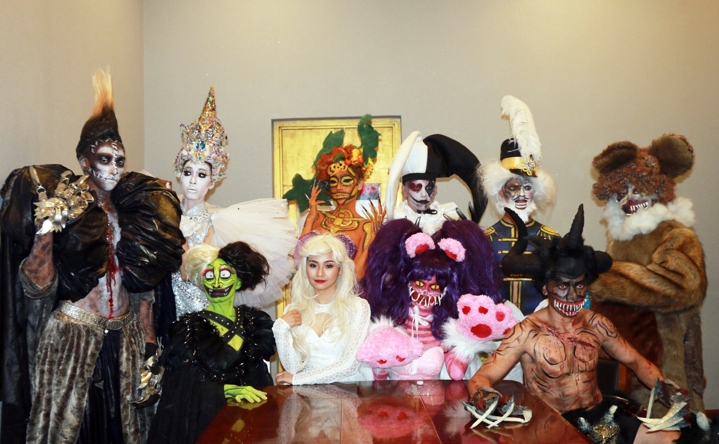 body painting,  nhac kich,  Trung tam day nghe tham anh 3