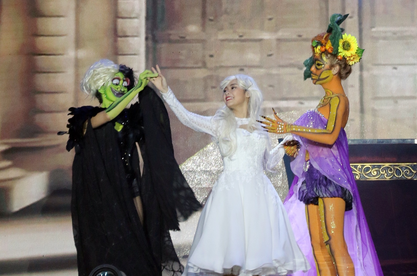 body painting,  nhac kich,  Trung tam day nghe tham anh 5