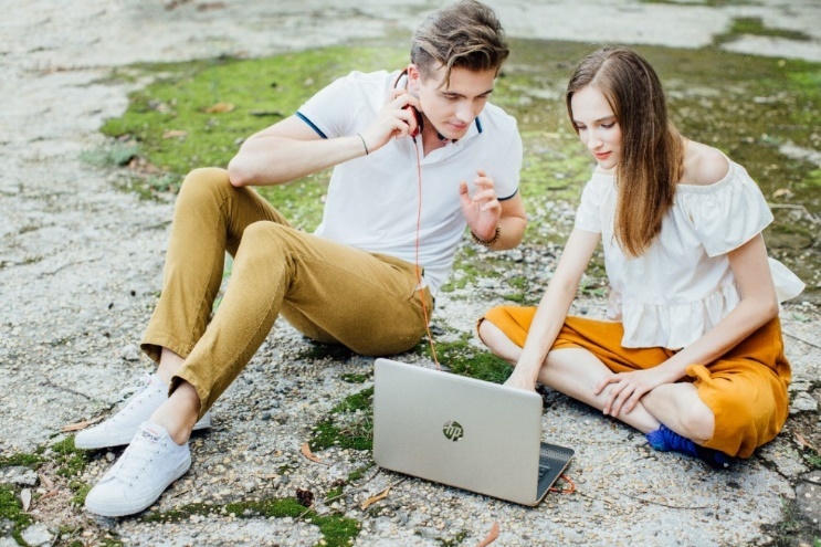 Tieu chi lua chon laptop cho sinh vien hinh anh