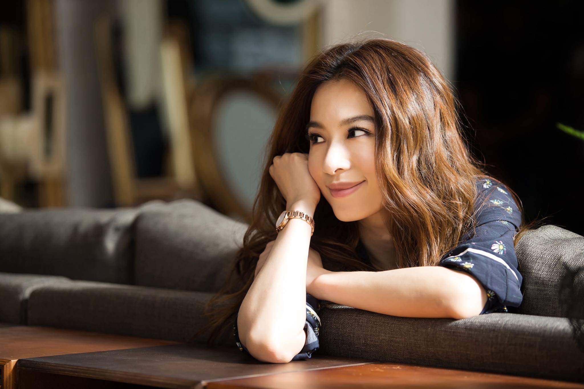 Net rieng cua nhung mau dong ho nu Marc Jacobs hinh anh