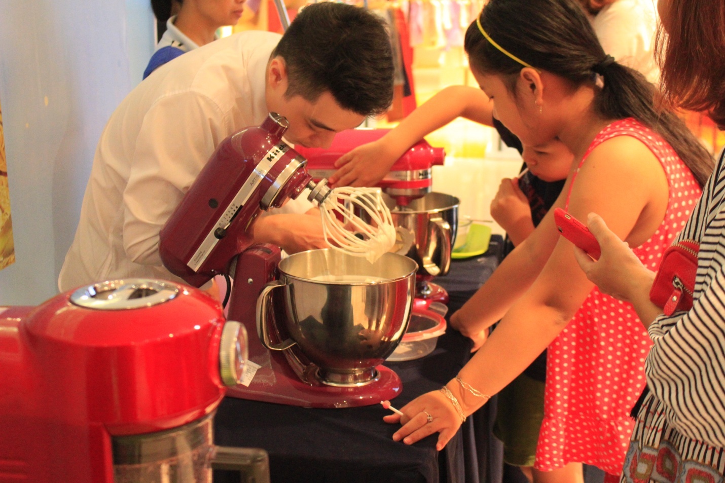 Nhung hoat dong vui nhon tai sinh nhat Lotte Department hinh anh