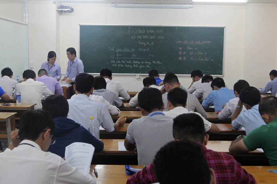 Huong dan vien du lich gioi TP.HCM,  HUTECH anh 3